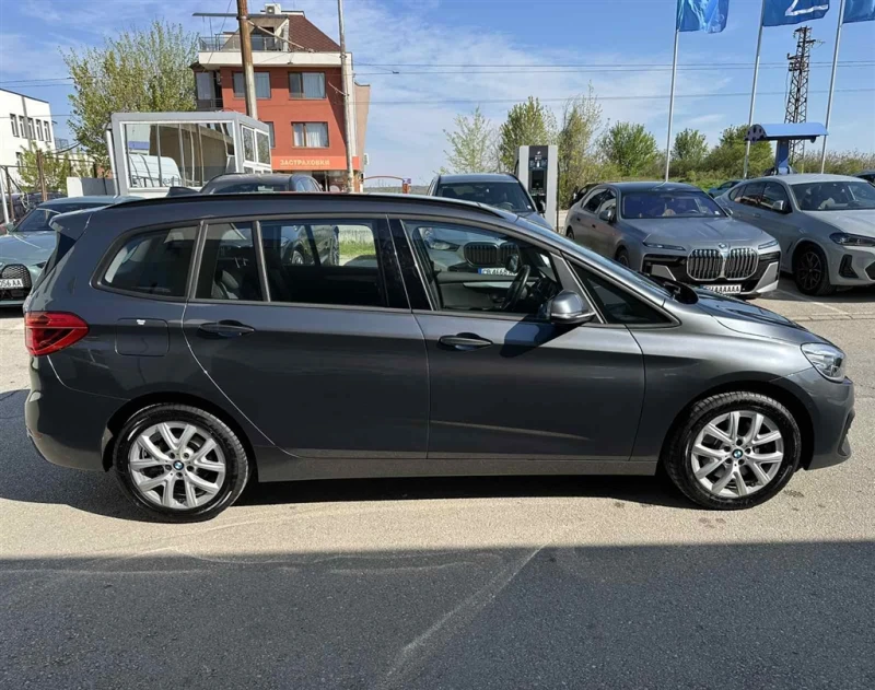 BMW 220 Gran Tourer, снимка 14 - Автомобили и джипове - 49830320
