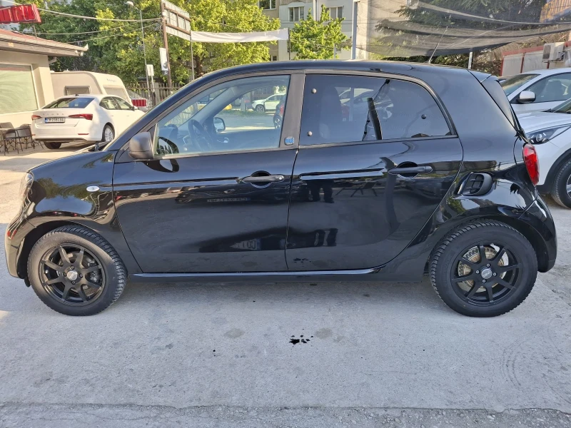 Smart Forfour EQ LED, снимка 9 - Автомобили и джипове - 50436351
