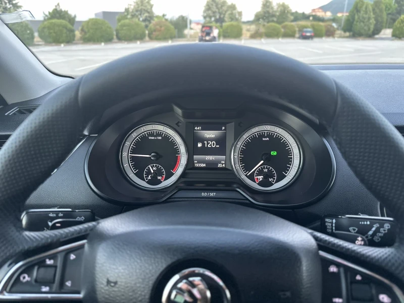 Skoda Octavia 2.0TDI DSG  BARTER LIZING!!! , снимка 12 - Автомобили и джипове - 52599881