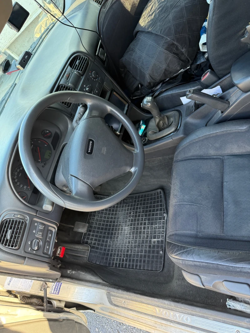 Volvo V40, снимка 10 - Автомобили и джипове - 52286864