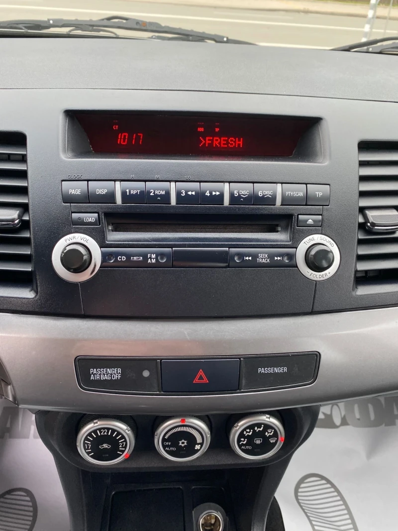 Mitsubishi Lancer 1.8i/РЕГИСТРИРАН, снимка 14 - Автомобили и джипове - 52705522