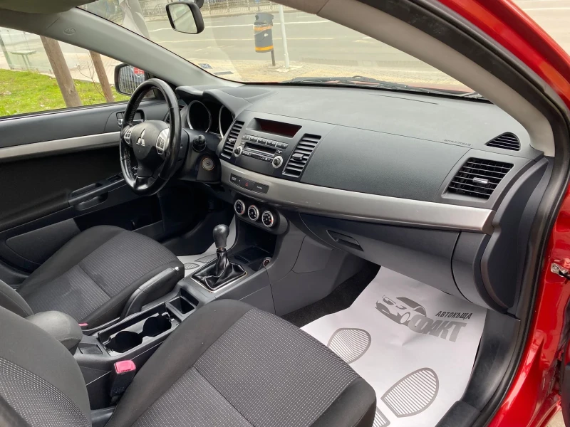 Mitsubishi Lancer 1.8i/РЕГИСТРИРАН, снимка 10 - Автомобили и джипове - 52705522