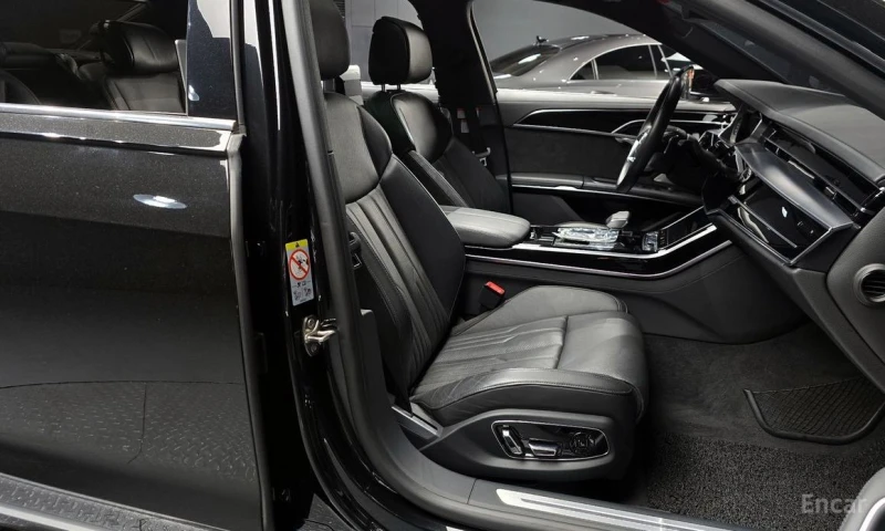 Audi A8, снимка 10 - Автомобили и джипове - 53273112