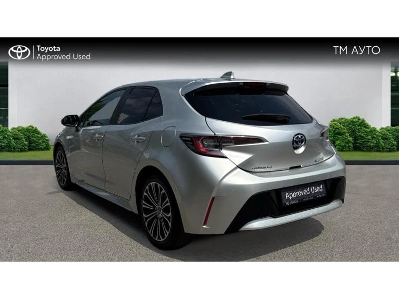 Toyota Corolla 1.8 HSD Luxury - изображение 2