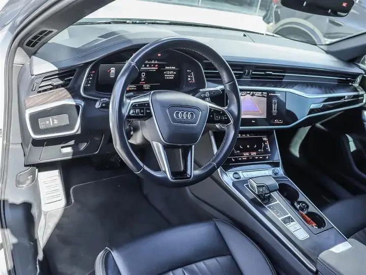 Audi A6 PROGRESSIV/TFSI/KEYLESS/PARKING ASSIST/LANE ASSIST - изображение 8