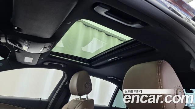 Mercedes-Benz E 300 e* 4MATIC* EXCLUSIVE* BURMESTER* ПОДГРЕВ* ОБДУХВАН, снимка 9 - Автомобили и джипове - 54878951