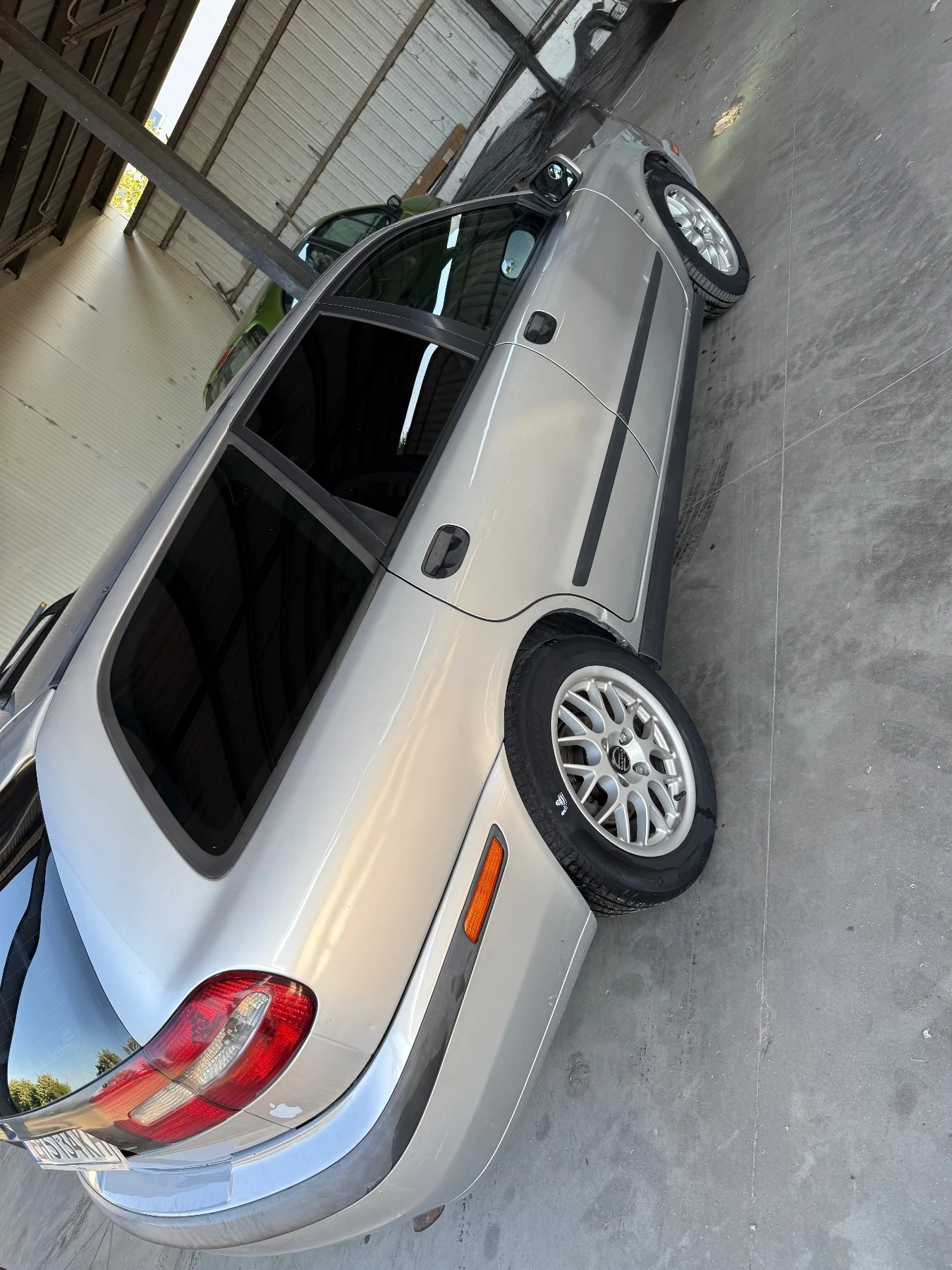 Volvo V40, снимка 1