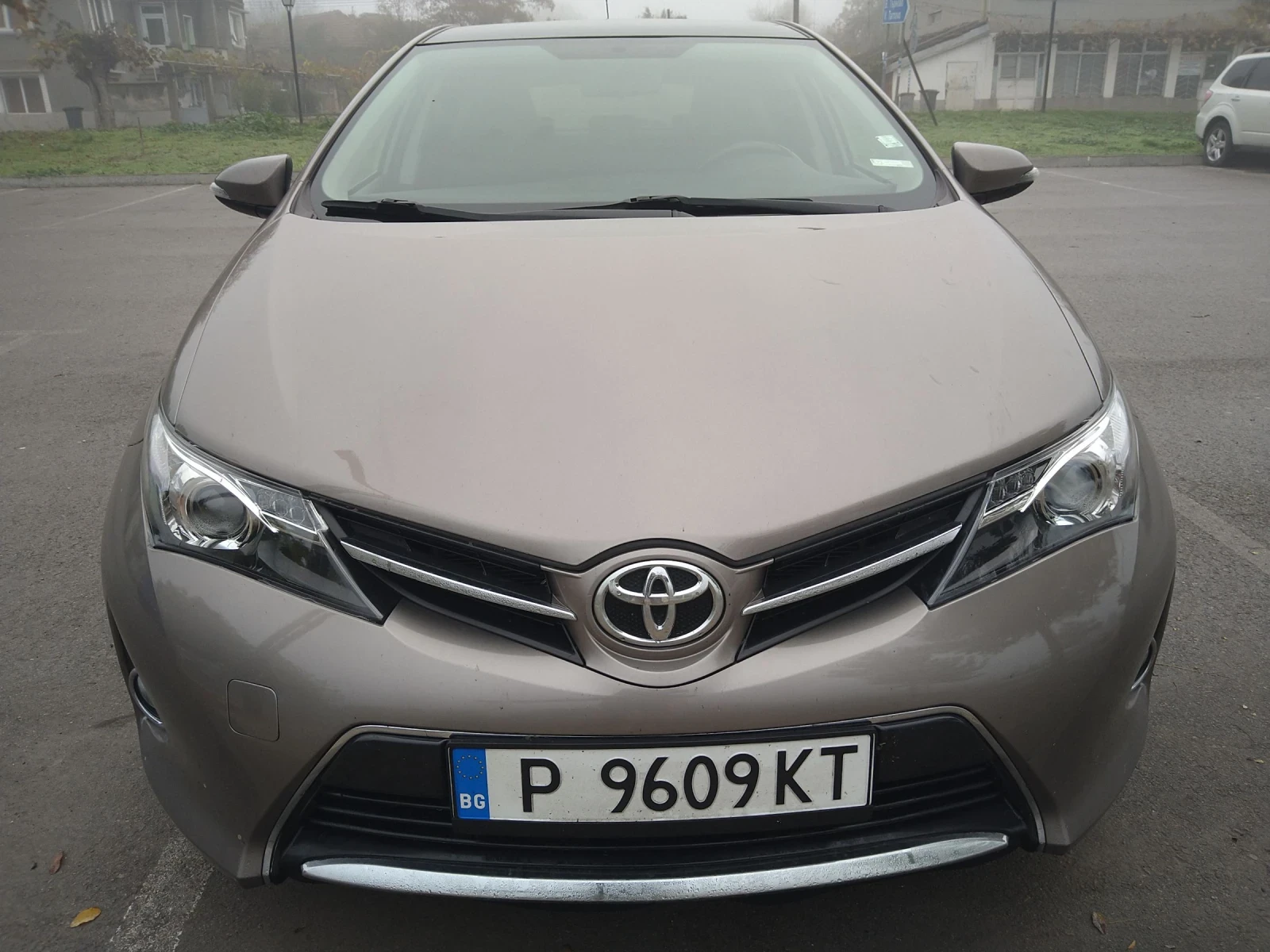Toyota Auris, снимка 1