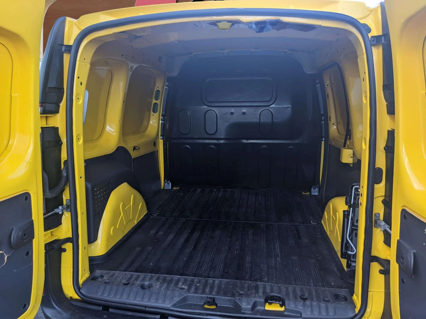 Renault Kangoo 1.5 TDCi - изображение 9