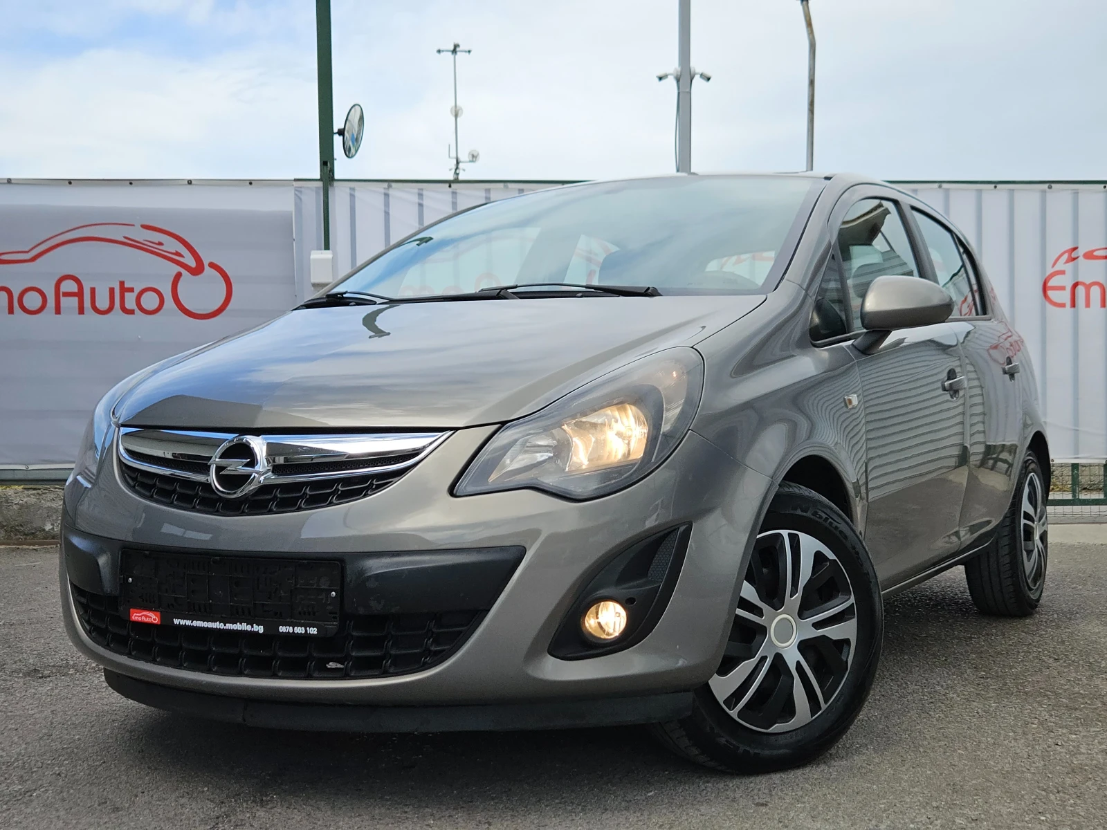 Opel Corsa 1.2i/GPL/86k.c/NAVI/БЛУТУТ/EURO 5B/ТОП - изображение 7