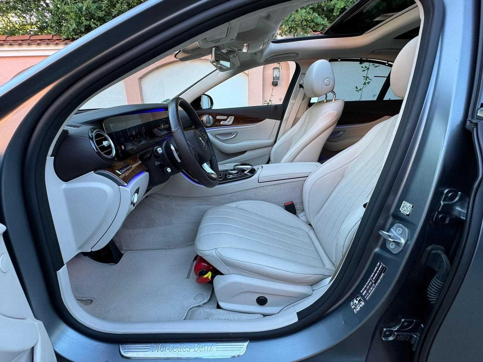 Mercedes-Benz E 220 cdi/MagnoGreyMatt/Обдухване/Memory/Pano/Keyless - изображение 7