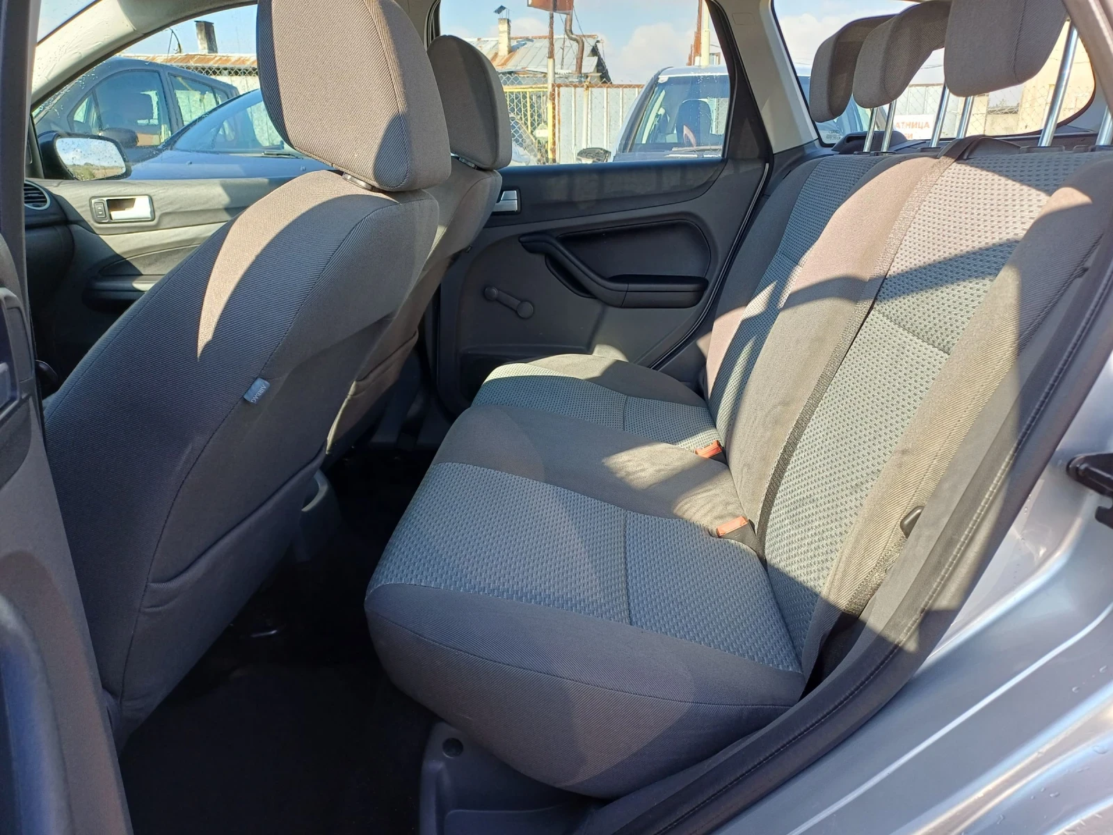 Ford Focus 1.6 - изображение 10