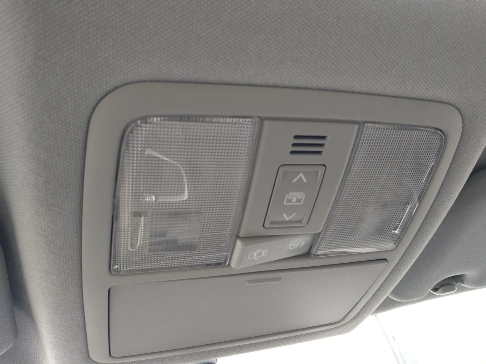 Toyota Auris  - изображение 8