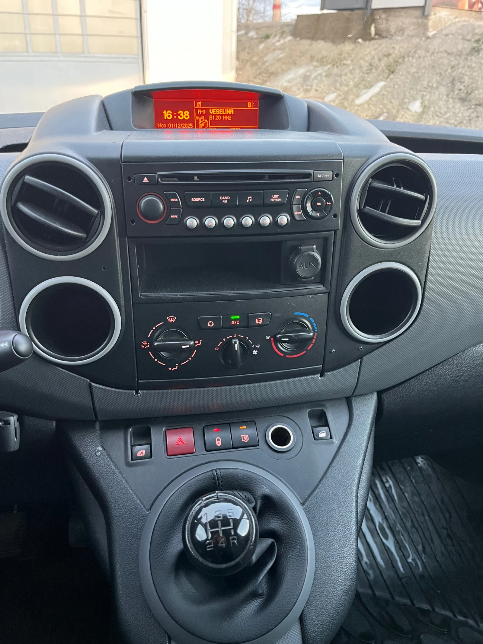 Citroen Berlingo 1.6HDI - изображение 9