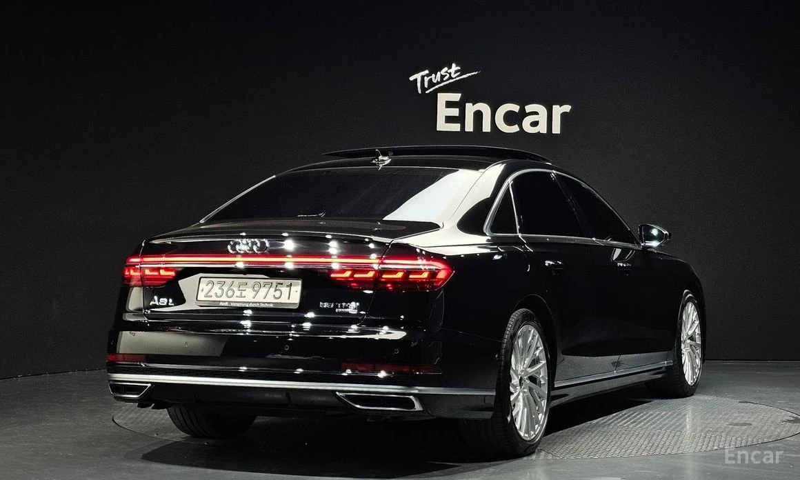 Audi A8  - изображение 2