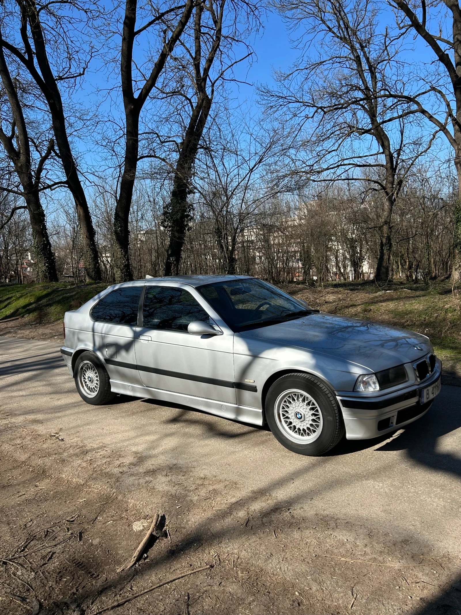 BMW 318 TDS, снимка 6 - Автомобили и джипове - 53801480