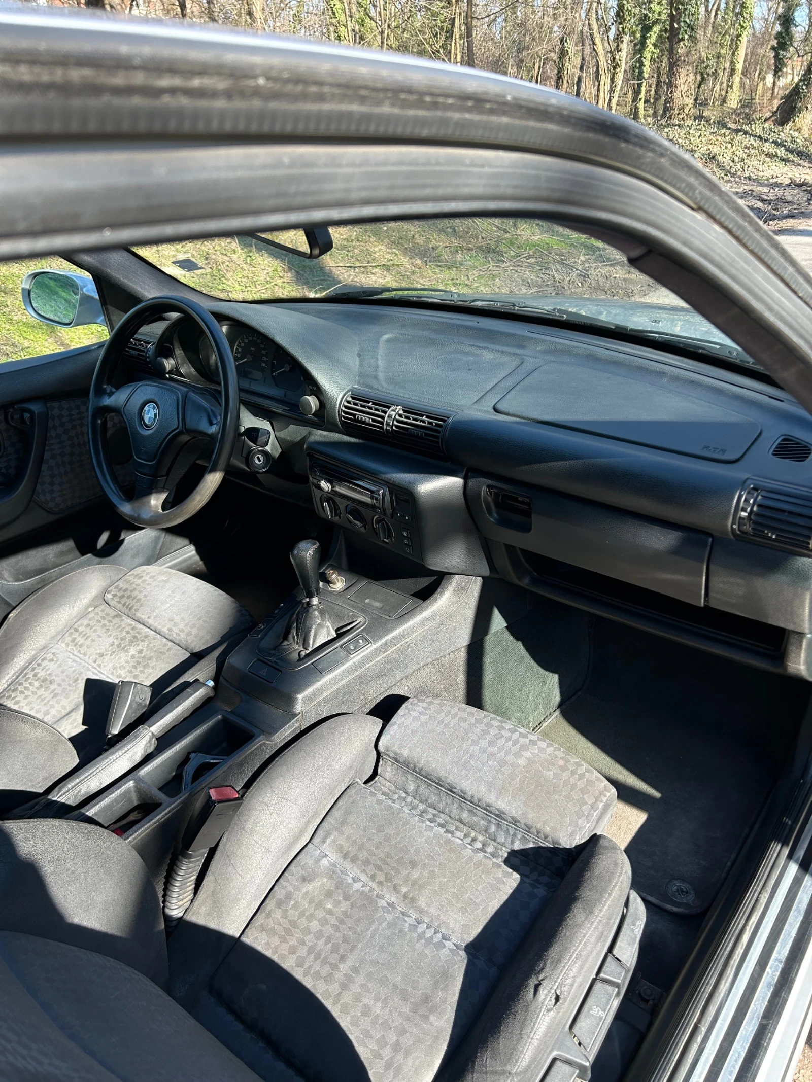 BMW 318 TDS, снимка 8 - Автомобили и джипове - 53801480