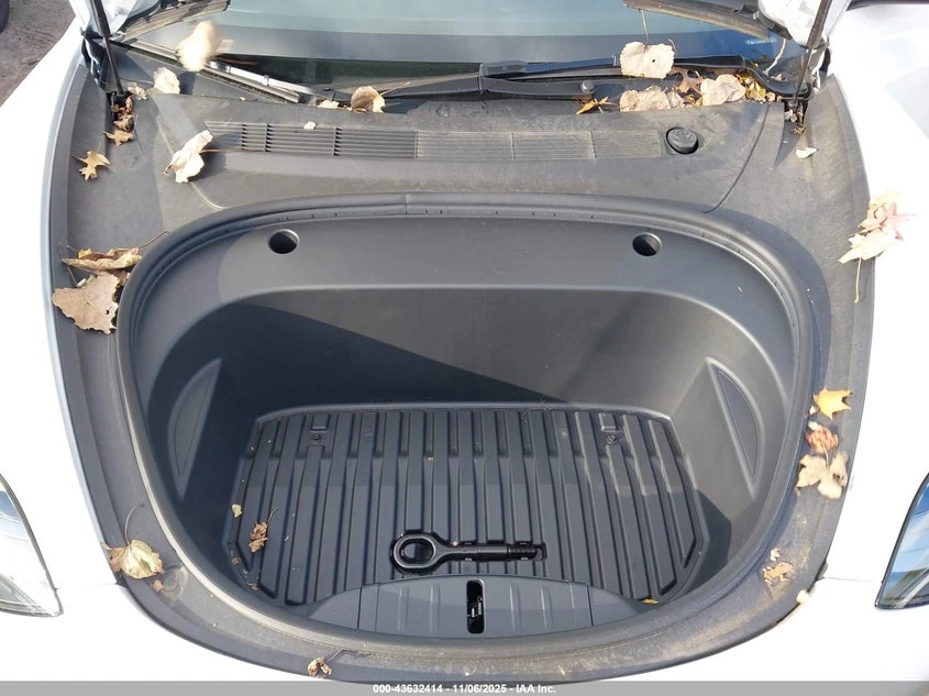 Tesla Model 3 Performance Dual Motor All-Wheel Drive, снимка 10 - Автомобили и джипове - 53819134