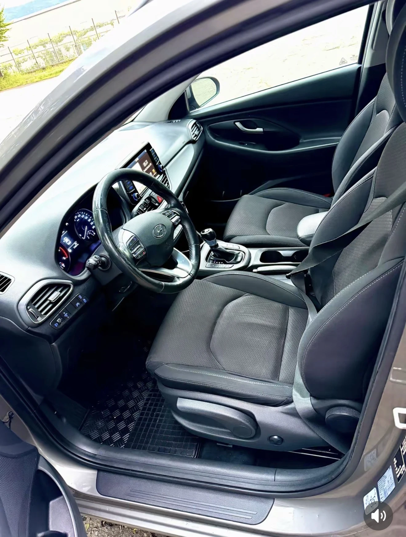 Hyundai I30 1.6 CRDI, снимка 10 - Автомобили и джипове - 54910721