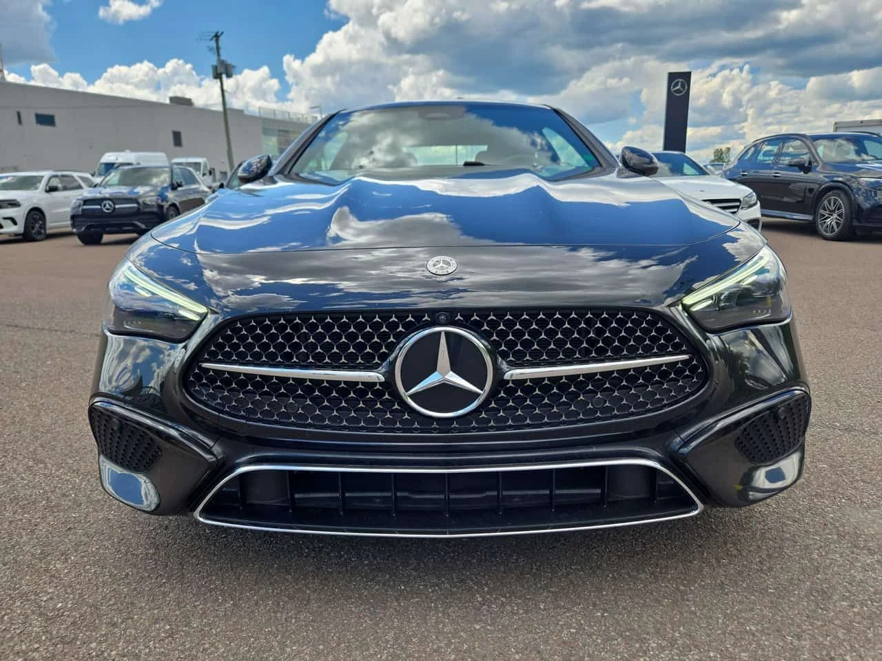 Mercedes-Benz CLE 300 * CARFAX * BURMESTER * 360 * DISTRONIC, снимка 6 - Автомобили и джипове - 54987340
