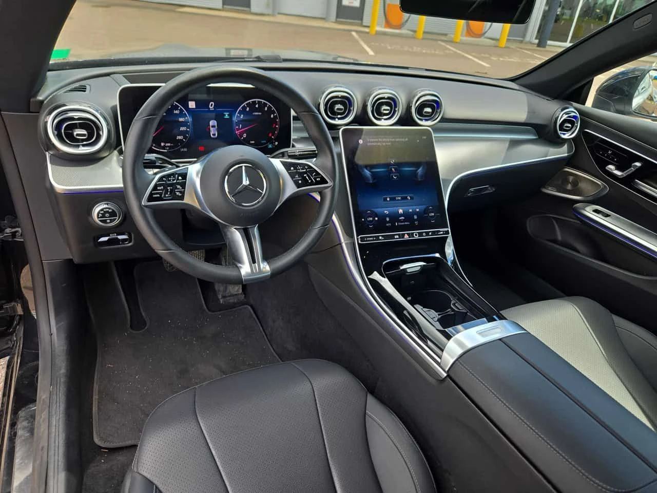 Mercedes-Benz CLE 300 * CARFAX * BURMESTER * 360 * DISTRONIC, снимка 9 - Автомобили и джипове - 54987340
