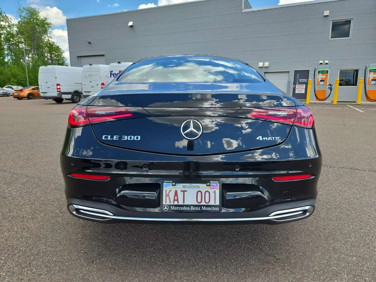 Mercedes-Benz CLE 300 * CARFAX * BURMESTER * 360 * DISTRONIC, снимка 4 - Автомобили и джипове - 54987340