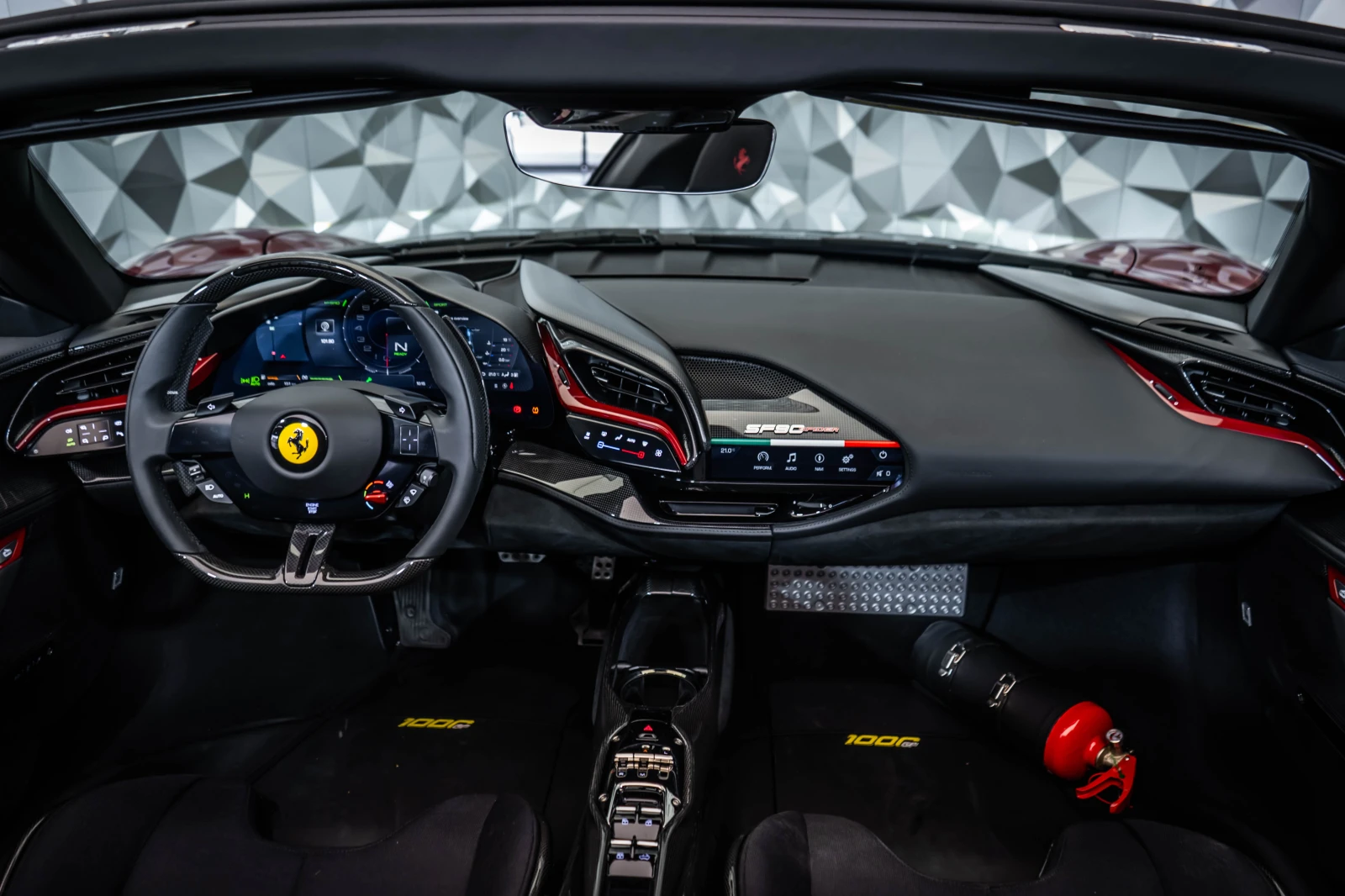Ferrari SF 90 Spider Tailor Made 1000GP, снимка 13 - Автомобили и джипове - 55089908