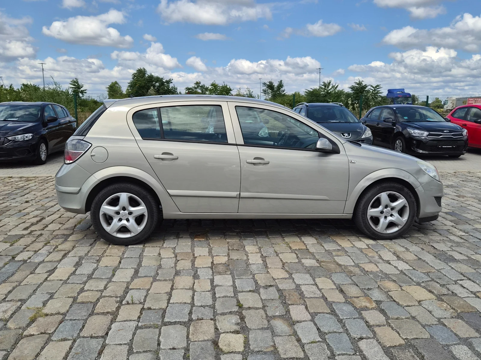 Opel Astra 1.6i 116кс АВТОМАТИК ЕВРО 4, снимка 5 - Автомобили и джипове - 55444523