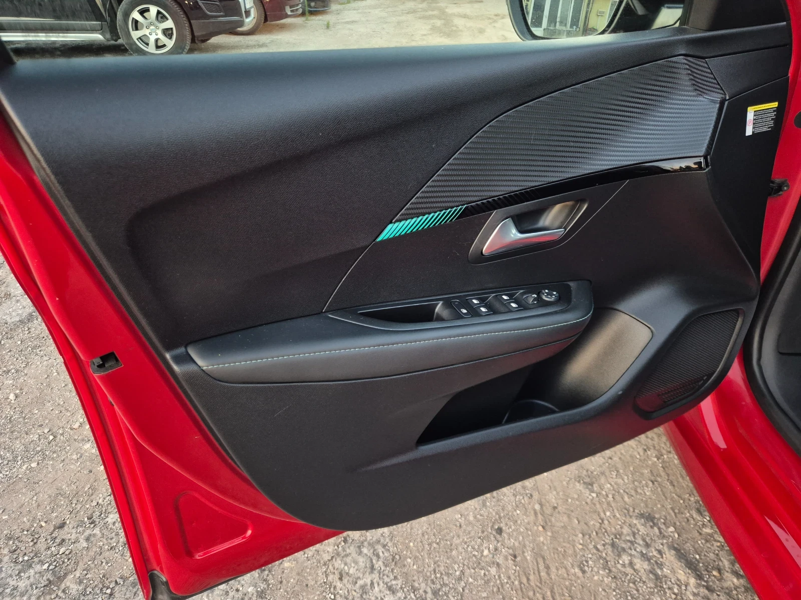 Peugeot 208 e* 50kWh* DIGITAL | Mobile.bg � ����������� 8
