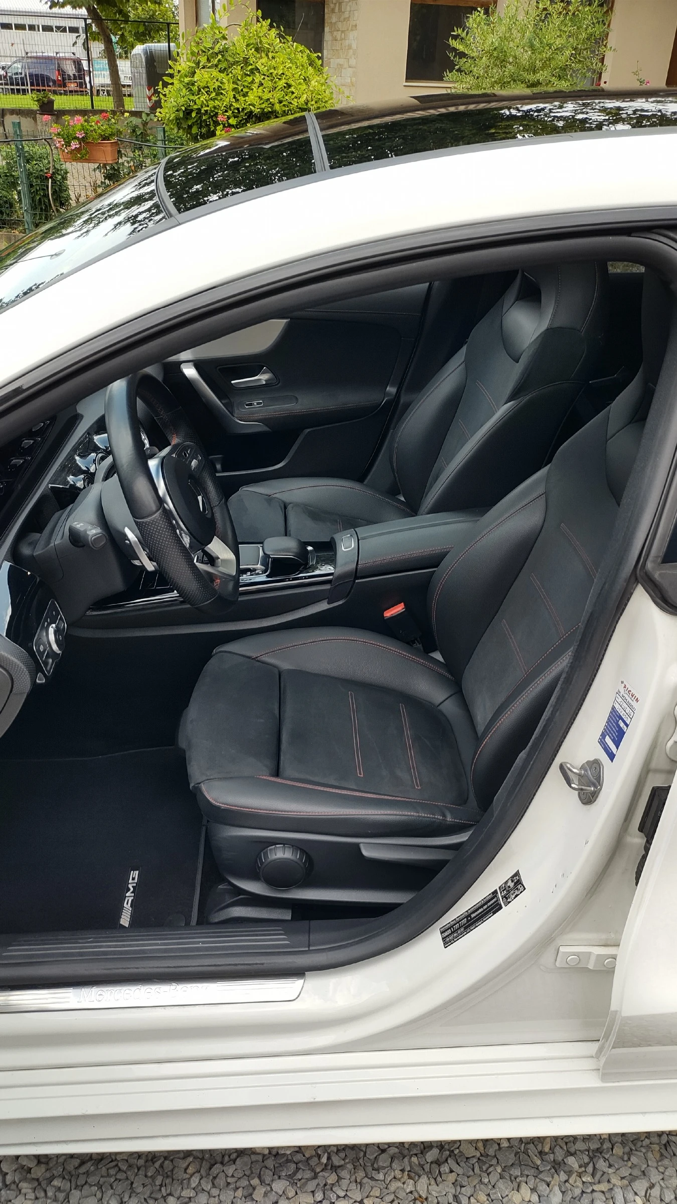 Mercedes-Benz CLA 200 AMG Black Edition/Панорама/Нова!, снимка 12 - Автомобили и джипове - 55654324