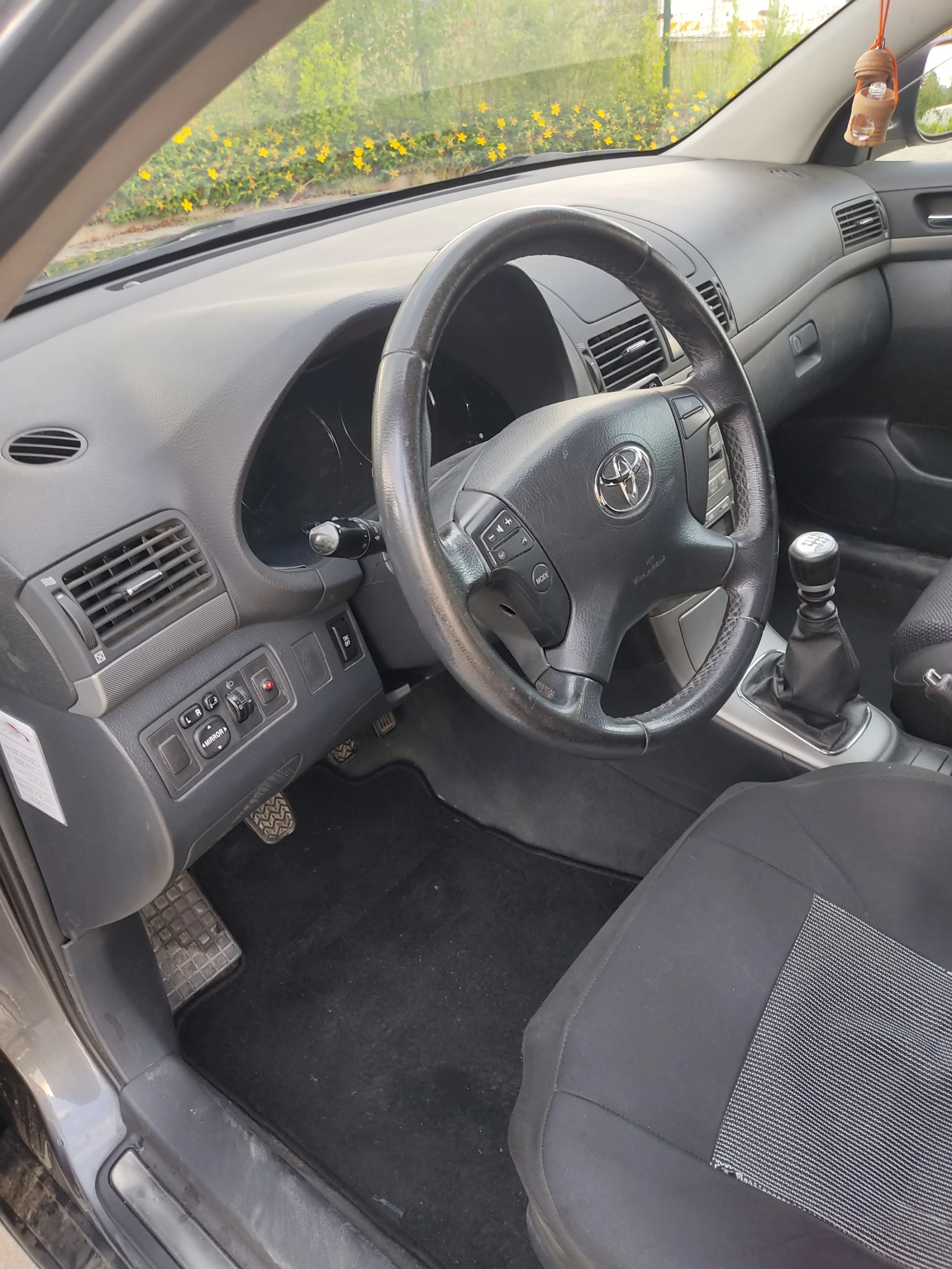 Toyota Avensis, снимка 5 - Автомобили и джипове - 55733168