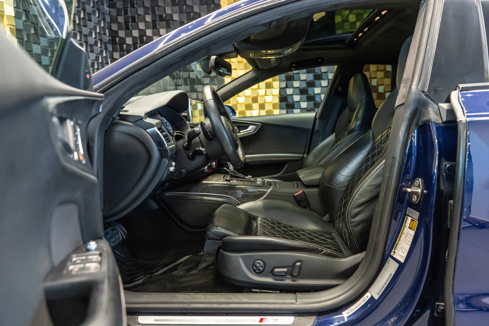 Audi S7 Quattro, снимка 7 - Автомобили и джипове - 55750840