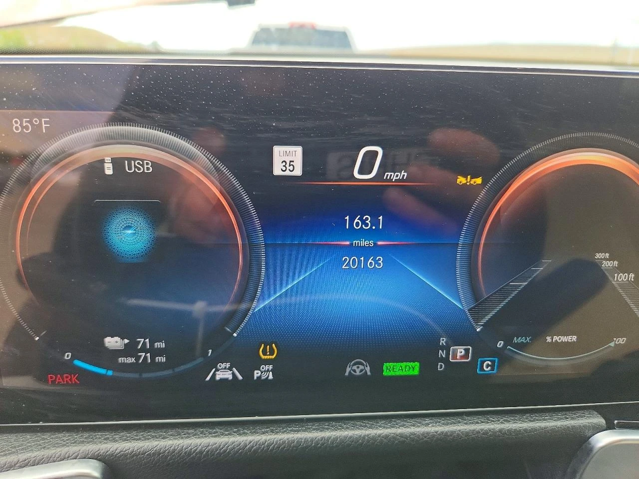 Mercedes-Benz EQB 300 4Matic, снимка 9 - Автомобили и джипове - 56624115