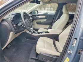 Volvo XC40 ПОДГРЕВ* КАМЕРА* КЕЙЛЕС* LANE* ASSIST, снимка 7