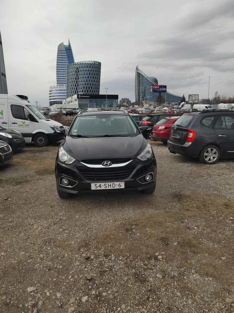 Hyundai IX35 2.0 CRDI 4X4 AUTOMAT, снимка 2 - Автомобили и джипове - 49451301