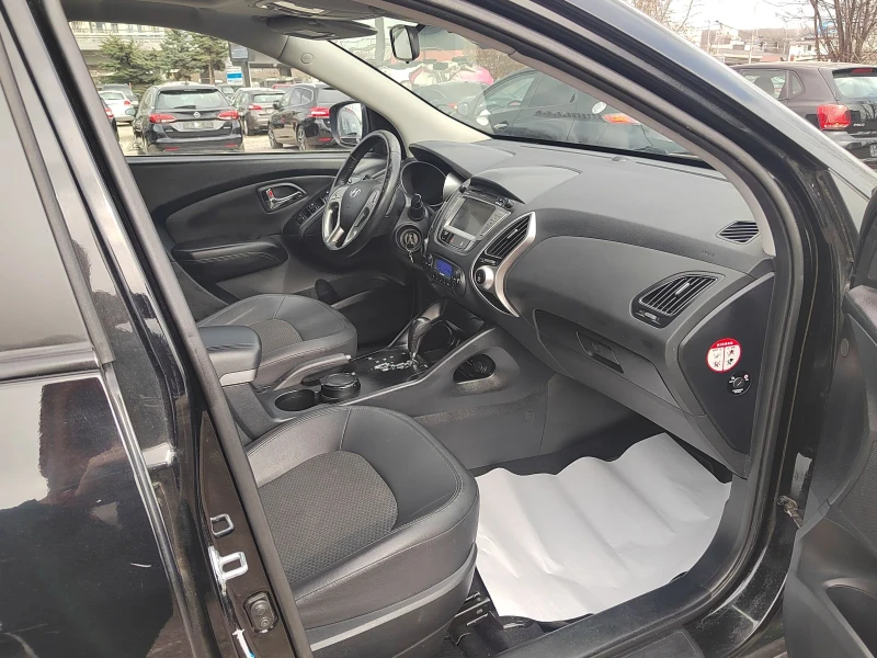 Hyundai IX35 2.0 CRDI 4X4 AUTOMAT, снимка 9 - Автомобили и джипове - 49451301