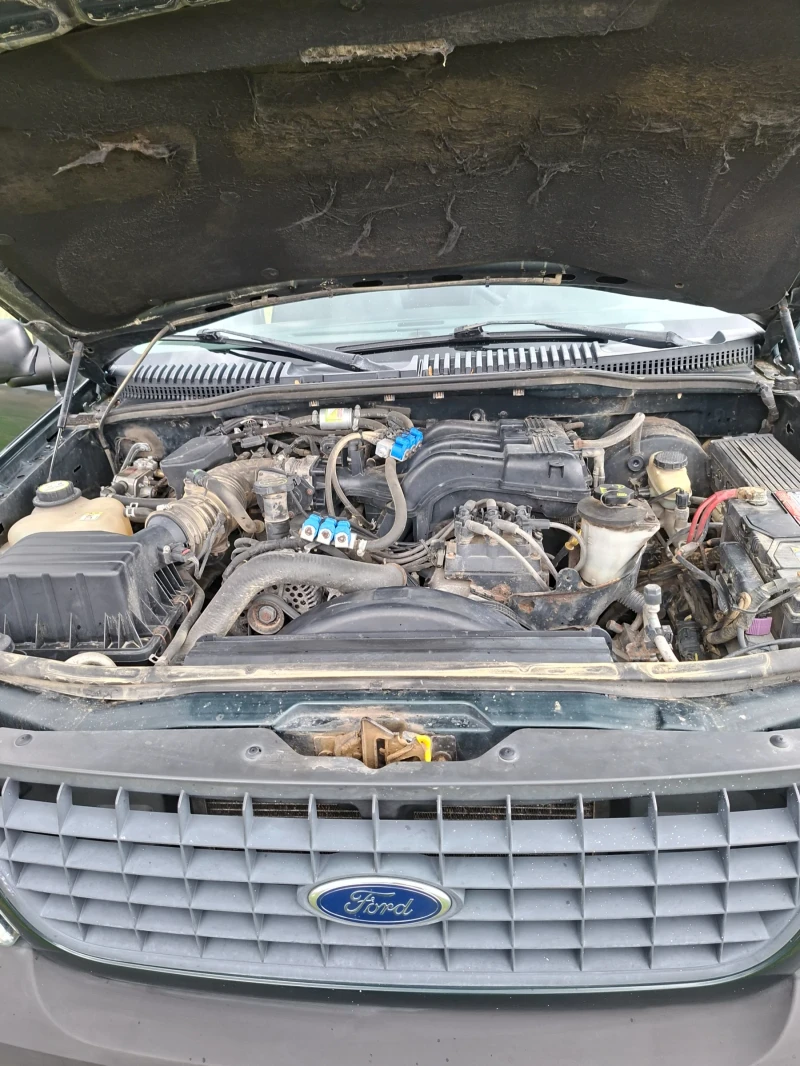Ford Explorer, снимка 14 - Автомобили и джипове - 52556387