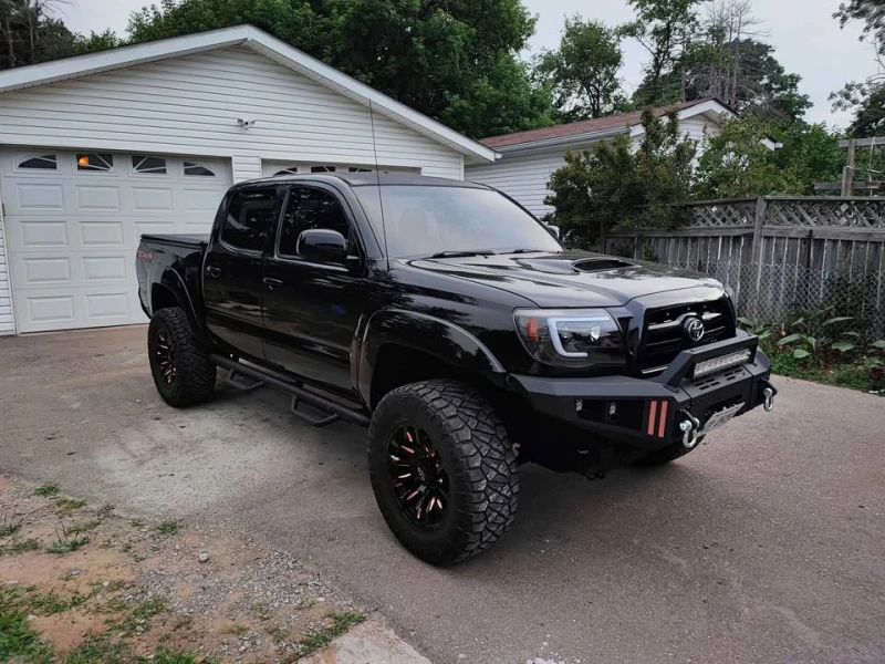 Toyota Tacoma CARFAX* АВТОФИНАНСИРАНЕ БЕЗ ПЪРВОНАЧАЛНА ВНОСКА, снимка 3 - Автомобили и джипове - 53032511