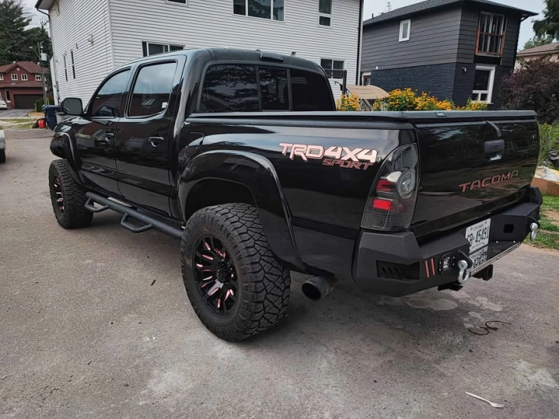 Toyota Tacoma CARFAX* АВТОФИНАНСИРАНЕ БЕЗ ПЪРВОНАЧАЛНА ВНОСКА, снимка 2 - Автомобили и джипове - 53032511