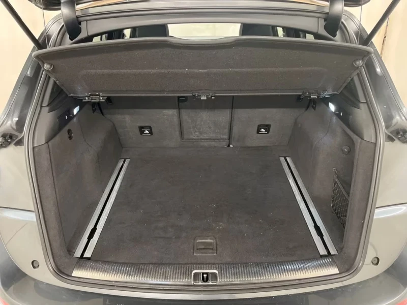 Audi SQ5 3.0 TDI plus quattro TOP ACC B&O 340ps DK, снимка 13 - Автомобили и джипове - 53159674