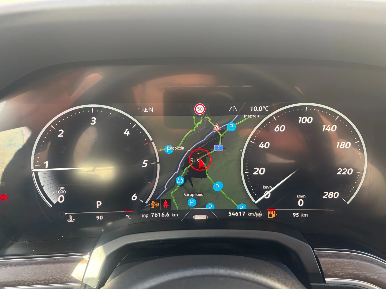 VW Touareg Elegance , снимка 10 - Автомобили и джипове - 53997584