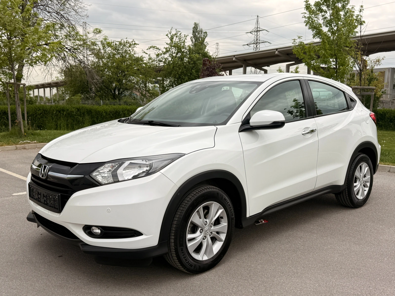 Honda Hr-v 1.5I-VTEC* NAVI* ПОДГРЕВ* 128000km* 