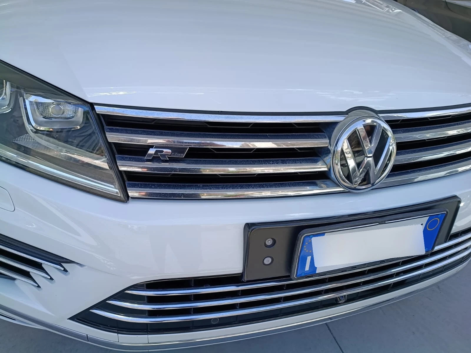 VW Touareg 3.0 TDI tiptronic BlueMotion Technology, снимка 2 - Автомобили и джипове - 54654402