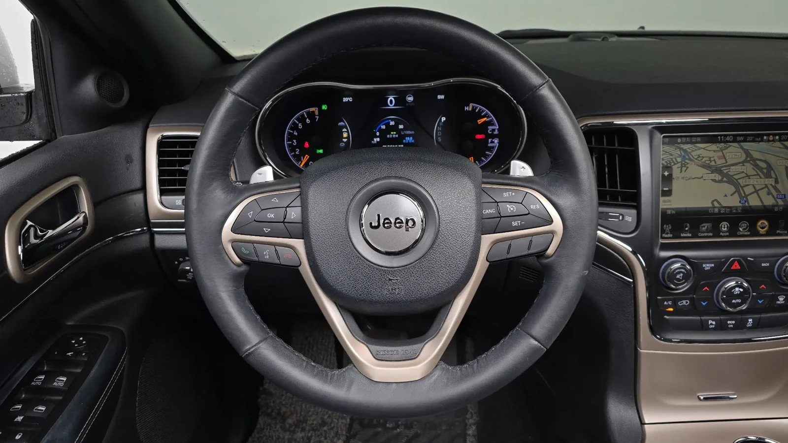 Jeep Grand cherokee 3.6* LIMITED* ПОДГРЕВИ* ОБДУХ* ПАНО* CAM* , снимка 6 - Автомобили и джипове - 55087052
