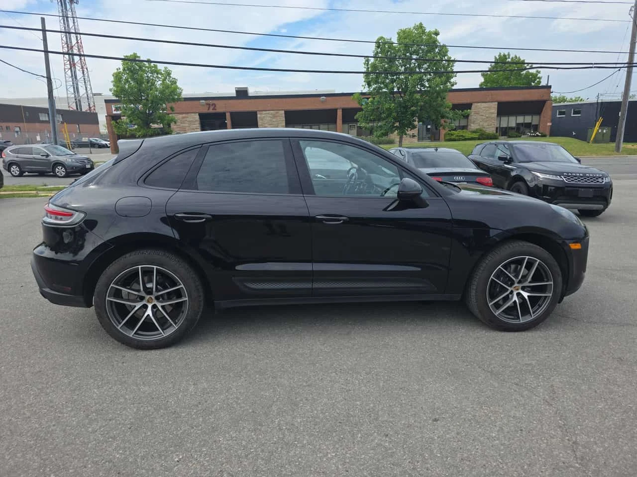 Porsche Macan * AWD * АВТОКРЕДИТ БЕЗ ПЪРВОНАЧАЛНА ВНОСКА* , снимка 3 - Автомобили и джипове - 55239219