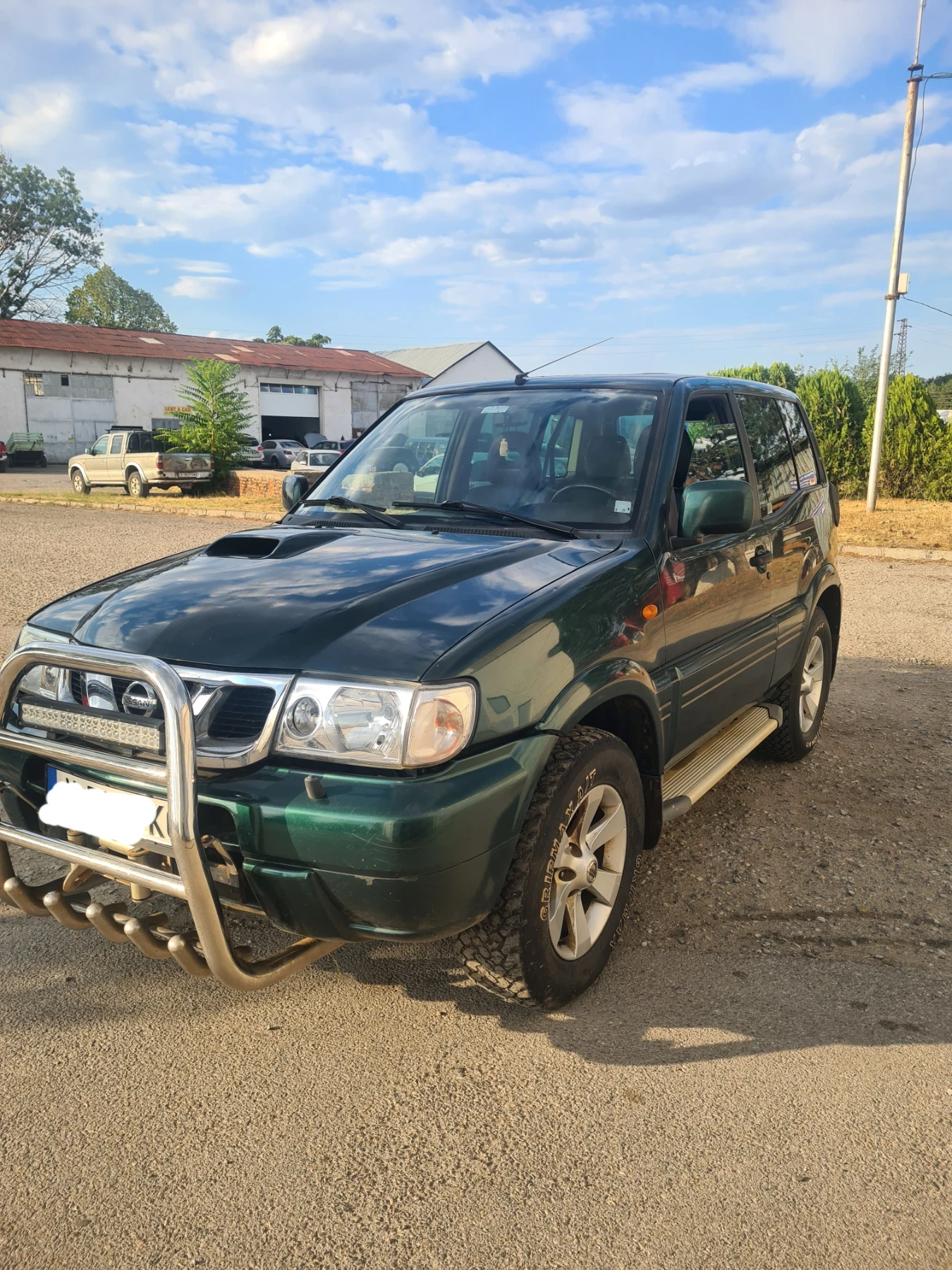 Nissan Terrano, снимка 2 - Автомобили и джипове - 55267233