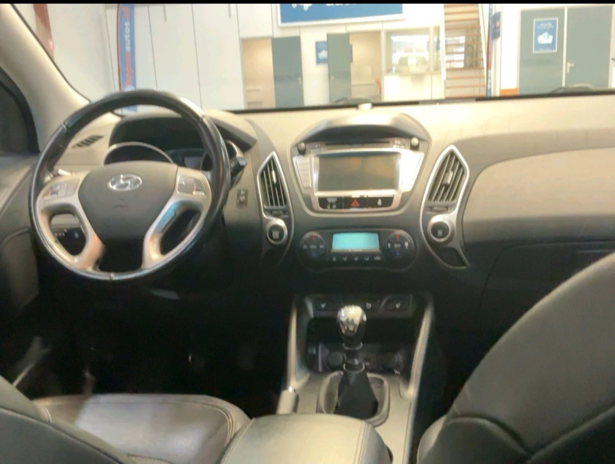 Hyundai IX35 1, 6-135к.с.бензин, снимка 14 - Автомобили и джипове - 55790497