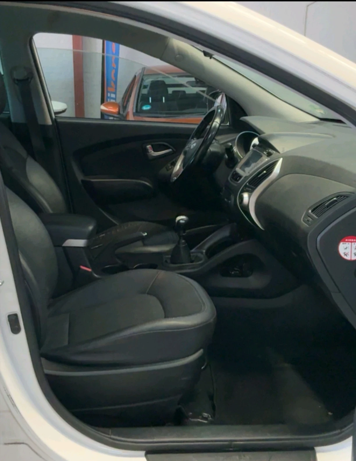 Hyundai IX35 1, 6-135к.с.бензин, снимка 13 - Автомобили и джипове - 55790497