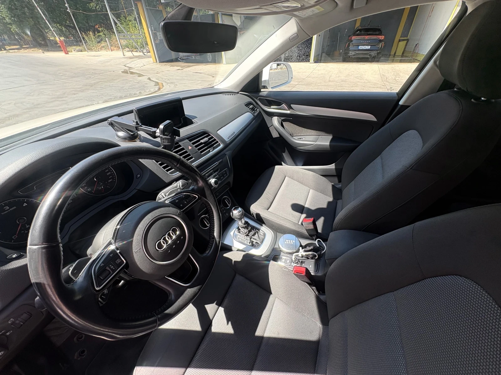 Audi Q3, снимка 8 - Автомобили и джипове - 55929202
