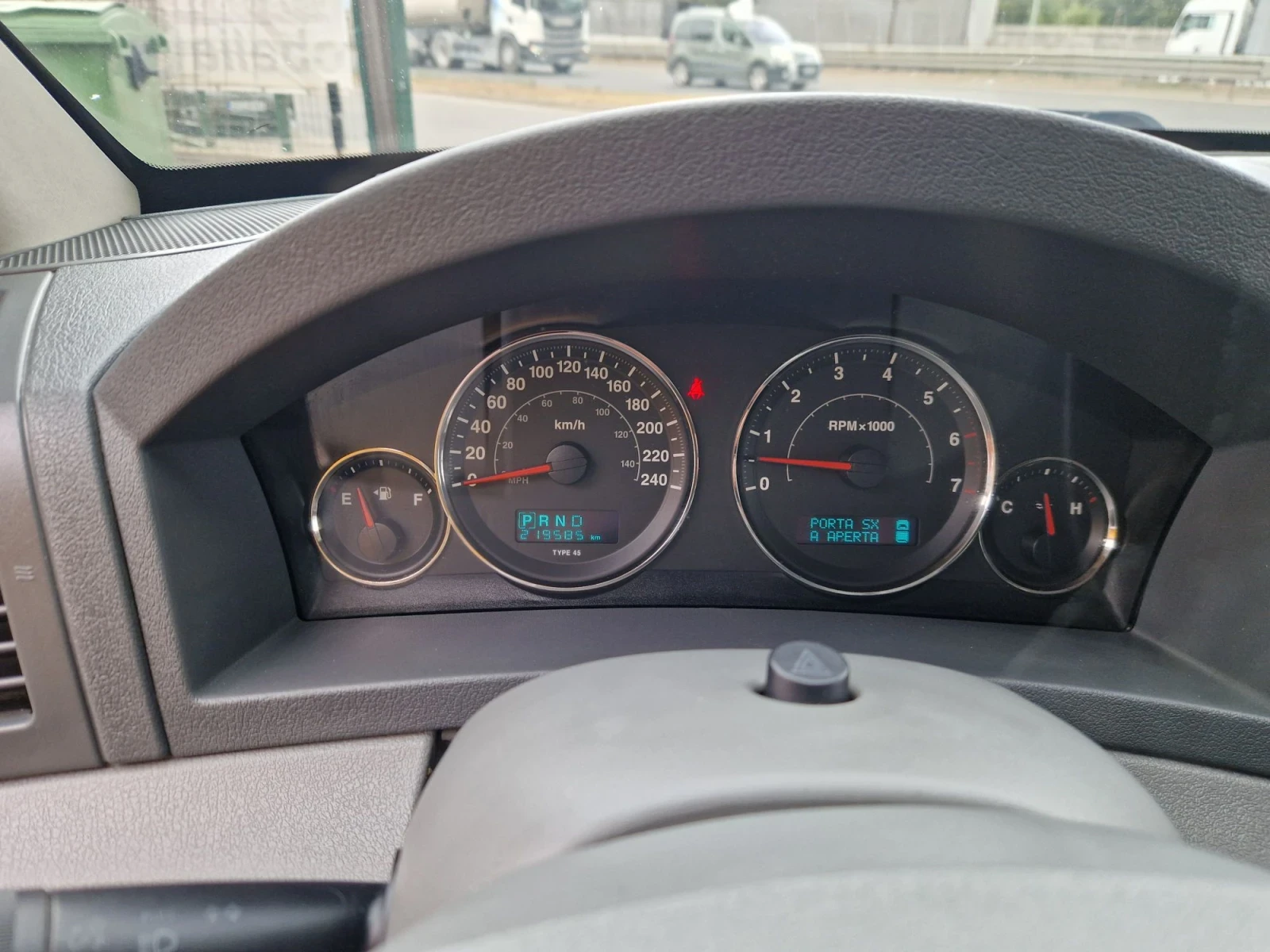 Jeep Grand cherokee 4.7i  232HP. V8  4X4GPL  ITALIA, снимка 11 - Автомобили и джипове - 56171798
